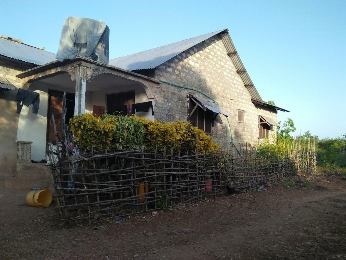 Wasini Raha Snorkeling And Diving Apartment Exterior photo